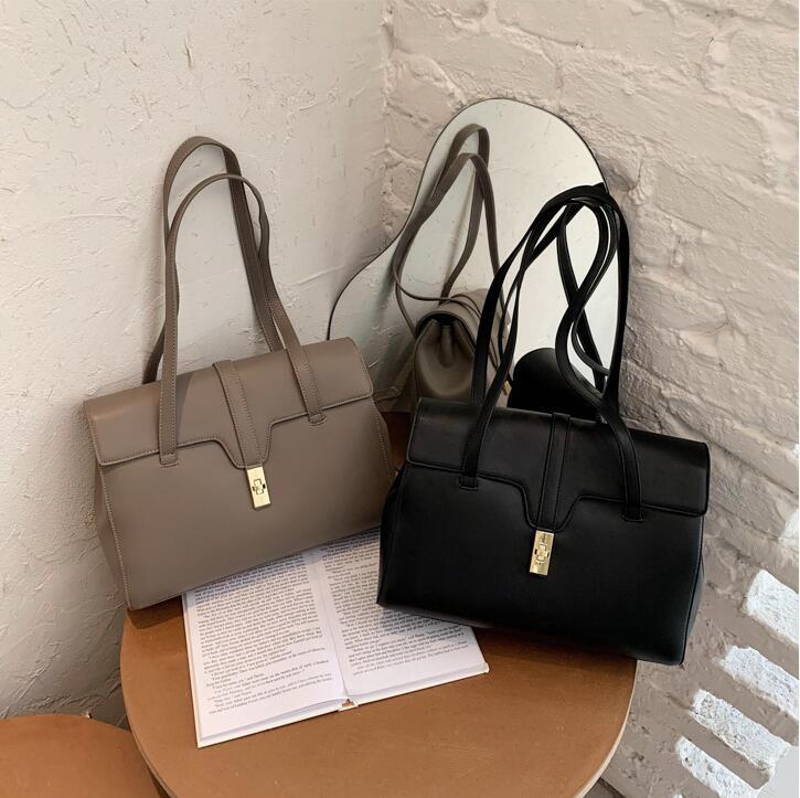 Factory wholesale women bag simple buckle large womens shoulders bags elegant atmosphere leather shoulder handbag flip leathers fashion handbags, Brown
Factory wholesale women bag simple buckle large womens shoulders bags elegant atmosphere leather shoulder handbag flip leathers fashion handbags, Brown