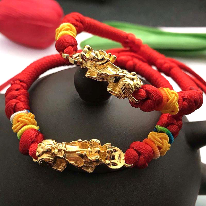 Lucky Red Rope Woven Bracelet Golden Brave Troops Amulet Bracelet Buddhist Jewelry LXH
Lucky Red Rope Woven Bracelet Golden Brave Troops Amulet Bracelet Buddhist Jewelry LXH