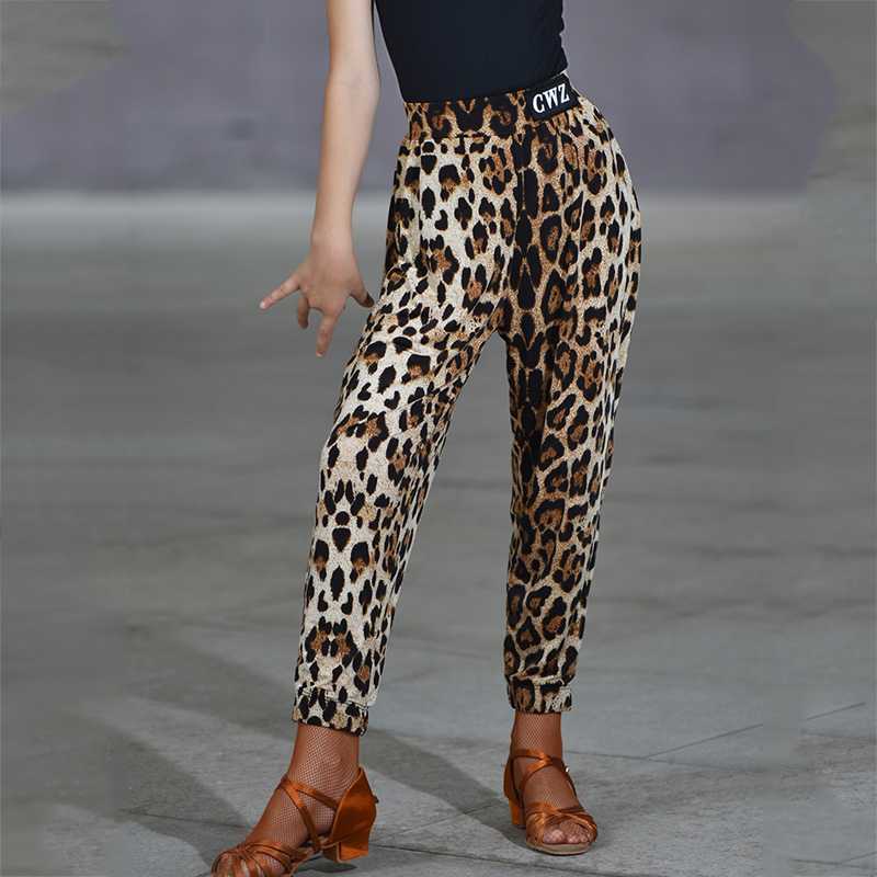 Girls Latin Dance Wear Dancing Pants Leopard Loose Trouser Ballroom Samba Training Costume Latin Dress Practice Clothes BL4572, Coffee leopard
Girls Latin Dance Wear Dancing Pants Leopard Loose Trouser Ballroom Samba Training Costume Latin Dress Practice Clothes BL4572, Coffee leopard