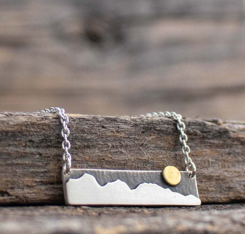 Trendy Popular Sunrise Pendant Necklace Women Fashion Jewelry Geometric Rectangle Necklace For Women Girls Jewelry Gift
Trendy Popular Sunrise Pendant Necklace Women Fashion Jewelry Geometric Rectangle Necklace For Women Girls Jewelry Gift