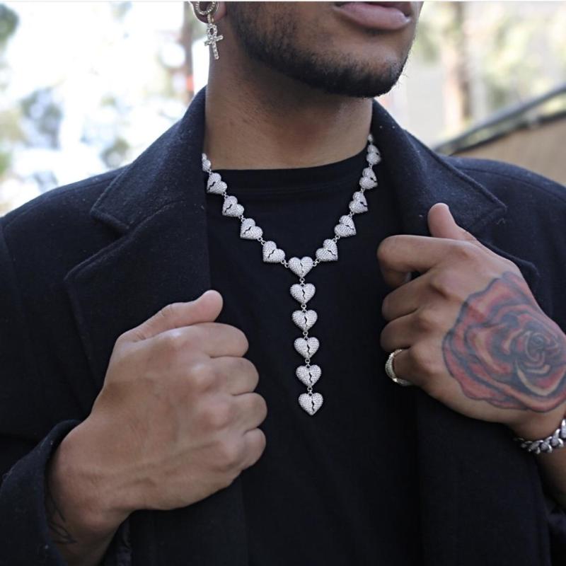 Luxury Heart Break Charms Necklace Full Austrian Rhinestones Hip Hop Jewelry For Men Fashion Designer Necklace Chain Gift
Luxury Heart Break Charms Necklace Full Austrian Rhinestones Hip Hop Jewelry For Men Fashion Designer Necklace Chain Gift