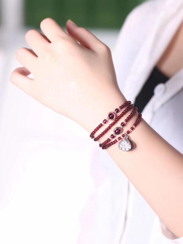 High Quality 3.5mm Smooth Natural Red Garnet Stone Gem Fashion Elasticity Bracelets Valentines Day Birthday Gift wj398
High Quality 3.5mm Smooth Natural Red Garnet Stone Gem Fashion Elasticity Bracelets Valentines Day Birthday Gift wj398