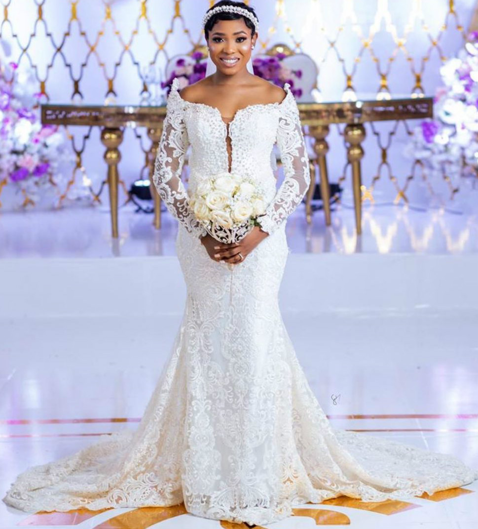 2020 Plus Size Arabic Aso Ebi Luxurious Crystals Lace Wedding Dresses Mermaid Long Sleeves Bridal Dresses Vintage Wedding Gowns ZJ954