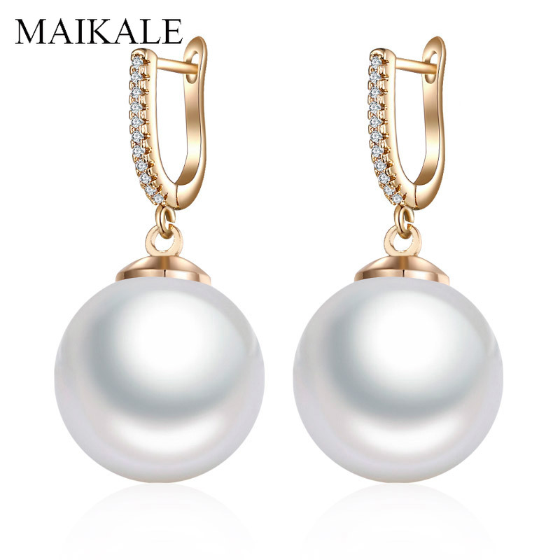MAIKALE Classic 18MM Big Ball Shape Pearl Drop Earrings for Women Gold Zirconia Earrings with Pearls Party Jewelry Gifts
MAIKALE Classic 18MM Big Ball Shape Pearl Drop Earrings for Women Gold Zirconia Earrings with Pearls Party Jewelry Gifts
