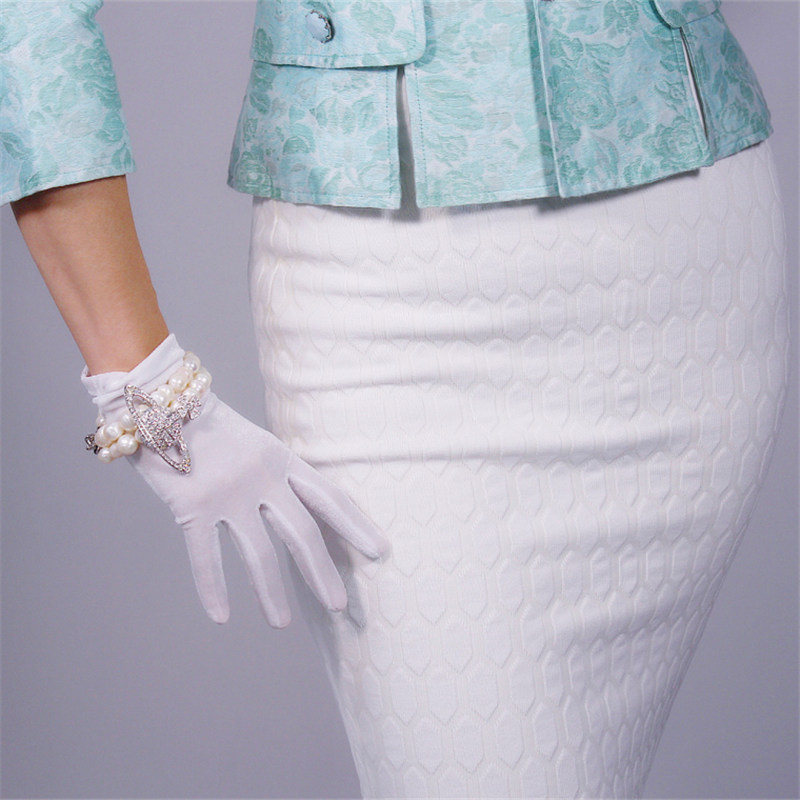 Velour Short Gloves 22cm Short Section Pure White Female Models High Elastic Velvet Gold Velvet Touchscreen WSR11
Velour Short Gloves 22cm Short Section Pure White Female Models High Elastic Velvet Gold Velvet Touchscreen WSR11