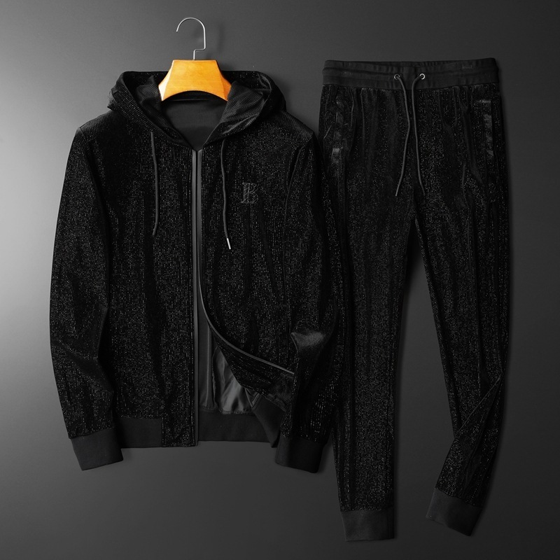 2020 autumn new casual and comfortable gold velvet men's hooded casual sports suit Korean style slim pants men's suit, Black
2020 autumn new casual and comfortable gold velvet men's hooded casual sports suit Korean style slim pants men's suit, Black