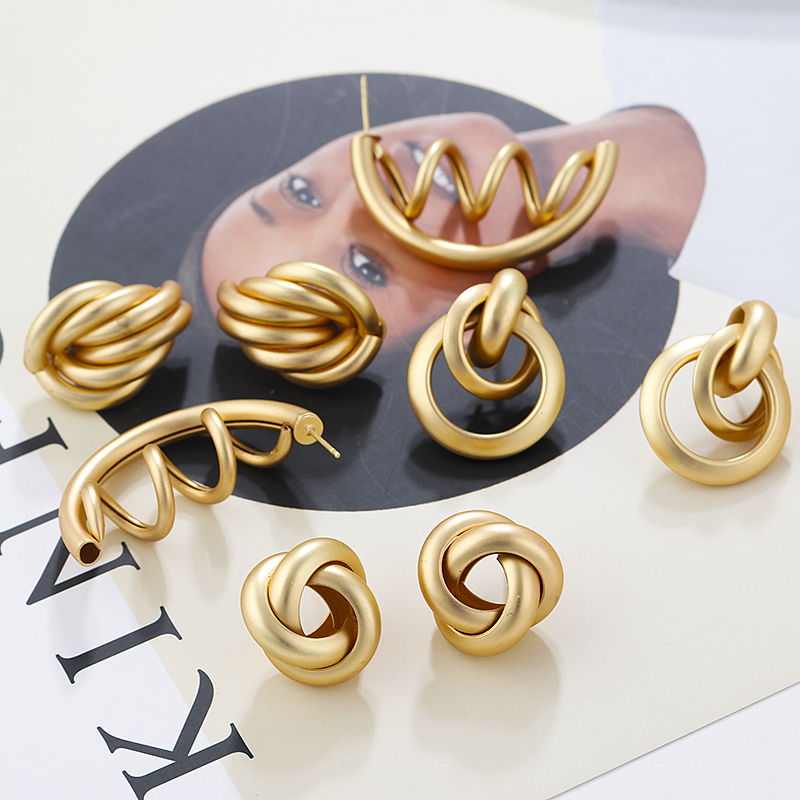 AENSOA Fashion Statement Earrings For Women 2020 Geometric Gold Color Hanging Dangle Earrings Drop Party Jewelry Gift
AENSOA Fashion Statement Earrings For Women 2020 Geometric Gold Color Hanging Dangle Earrings Drop Party Jewelry Gift