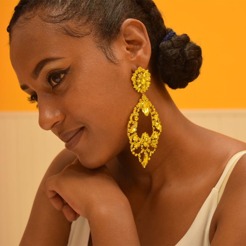 luxury 12cm big Earrings For Wome Girls Long Bling Bling With Rhinestones Statement Earrings Luxury Dinner Party Gift Jewelr
luxury 12cm big Earrings For Wome Girls Long Bling Bling With Rhinestones Statement Earrings Luxury Dinner Party Gift Jewelr