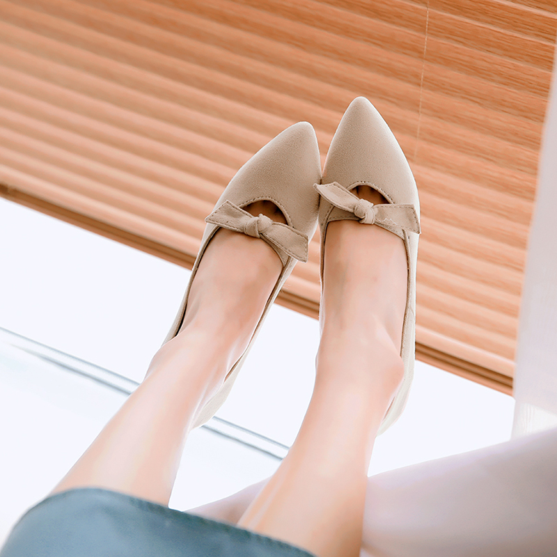 PQECFS Big size 33-43 high quality spring & autumn fashion solid bowtie women pointed toe high heel thin heels pumps 3 colors, Black
PQECFS Big size 33-43 high quality spring & autumn fashion solid bowtie women pointed toe high heel thin heels pumps 3 colors, Black