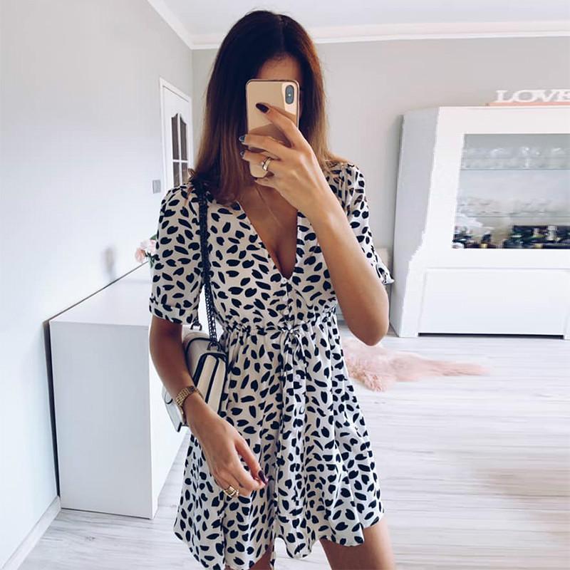 White Sand Spot Mini Summer Dresses Women V Neck Casual Beach Sundress Sexy Botton Wrap Bodycon Dress Female, Red
White Sand Spot Mini Summer Dresses Women V Neck Casual Beach Sundress Sexy Botton Wrap Bodycon Dress Female, Red