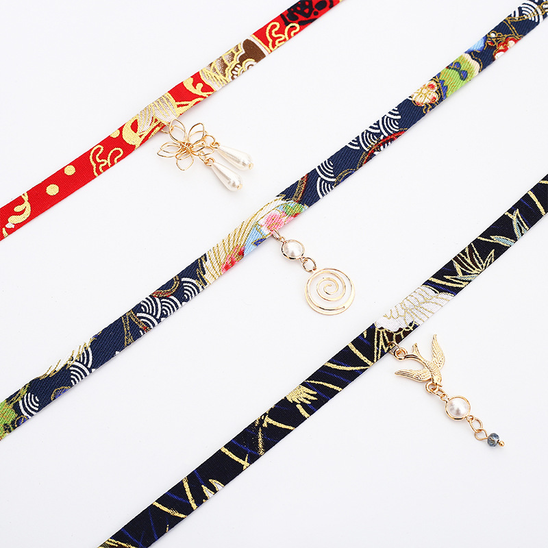 Doreen Box Vintage Chinese Style Women Choker Flower Bird Gold Pendant Hollow Out Imitation Pearl Clavicular Chain Neckalce, 1PC
Doreen Box Vintage Chinese Style Women Choker Flower Bird Gold Pendant Hollow Out Imitation Pearl Clavicular Chain Neckalce, 1PC