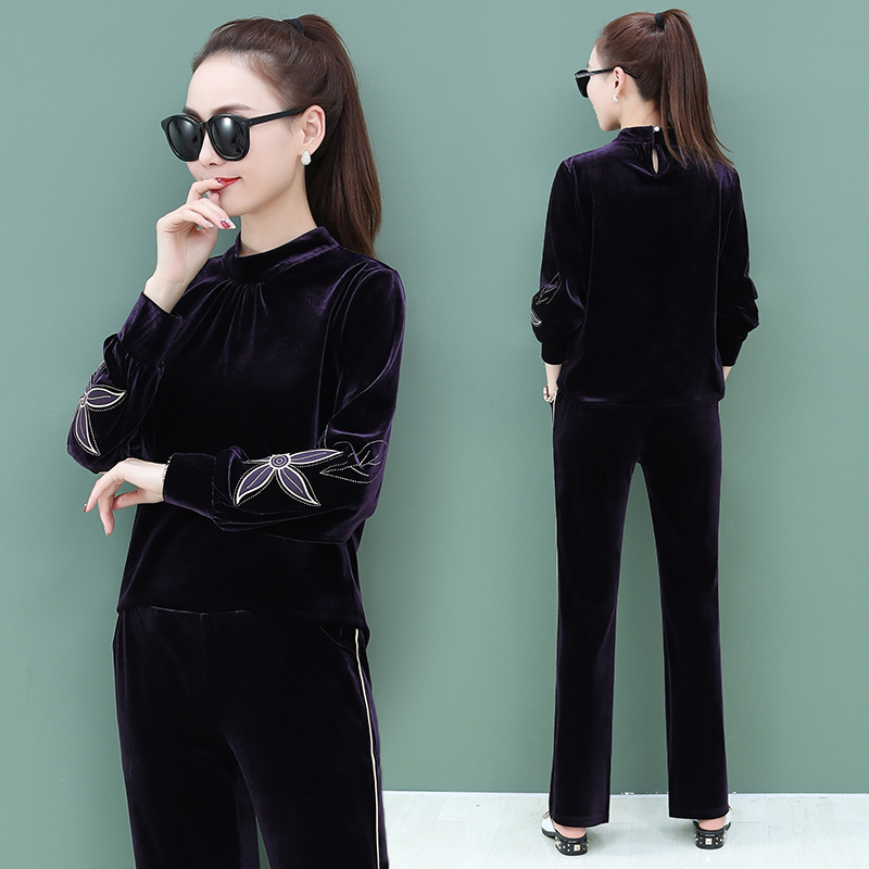 4XL Autumn Women Tracksuit Sportswear Velvet Loose Sweatshirt+pant Running Jogger Fitness Athletic Workout Casual Set Sport Suit, Purple
4XL Autumn Women Tracksuit Sportswear Velvet Loose Sweatshirt+pant Running Jogger Fitness Athletic Workout Casual Set Sport Suit, Purple