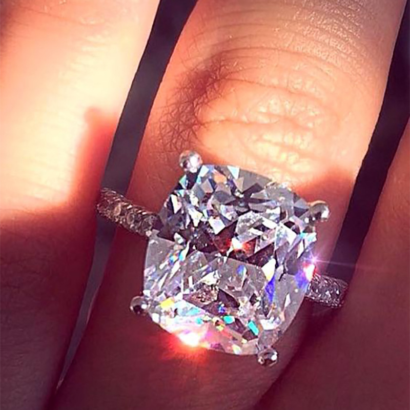 Noble Women Super Large Crystal Zircon Rings For Wedding Engagement Fine Jewelry Accessory Gift Anillos
Noble Women Super Large Crystal Zircon Rings For Wedding Engagement Fine Jewelry Accessory Gift Anillos