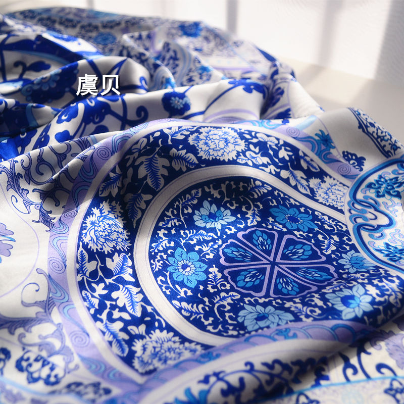 Scarves Chinese Classic Blue And White 100% Real Silk Scarf Woman Shawl Natural 110X110cm Big Square Bandana Wrap For Lady
Scarves Chinese Classic Blue And White 100% Real Silk Scarf Woman Shawl Natural 110X110cm Big Square Bandana Wrap For Lady