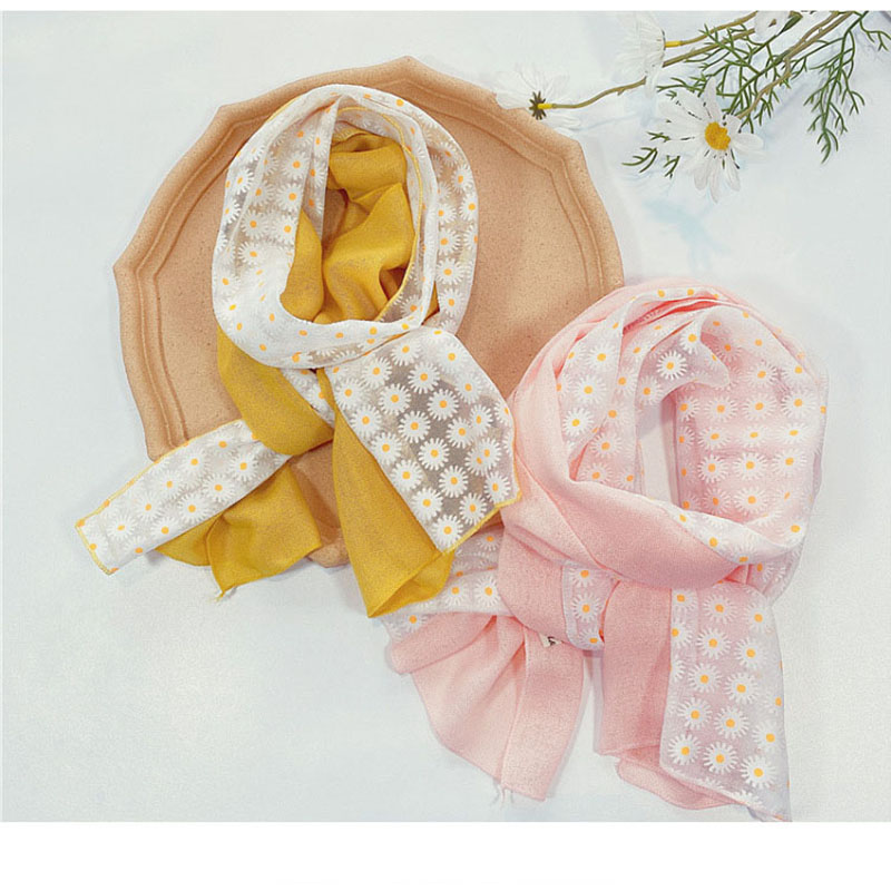2020 New Brand Kids Scarf Cotton With Patchwork Floulard Scarf For Girls Flowers Embroidery Autumn Neck Wraps
2020 New Brand Kids Scarf Cotton With Patchwork Floulard Scarf For Girls Flowers Embroidery Autumn Neck Wraps