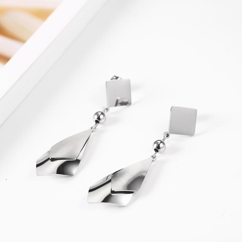 Dangle & Chandelier OUFEI Earrings Jewelry Women Accessories Geometric Bohemia Pendants Mass Effect Valentines Day Gift Woman 2021
Dangle & Chandelier OUFEI Earrings Jewelry Women Accessories Geometric Bohemia Pendants Mass Effect Valentines Day Gift Woman 2021