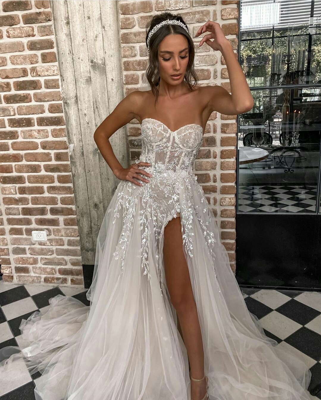 sexy high side split wedding dresses sweetheart lace appliqued beaded bridal outfit summer a line wedding gowns
