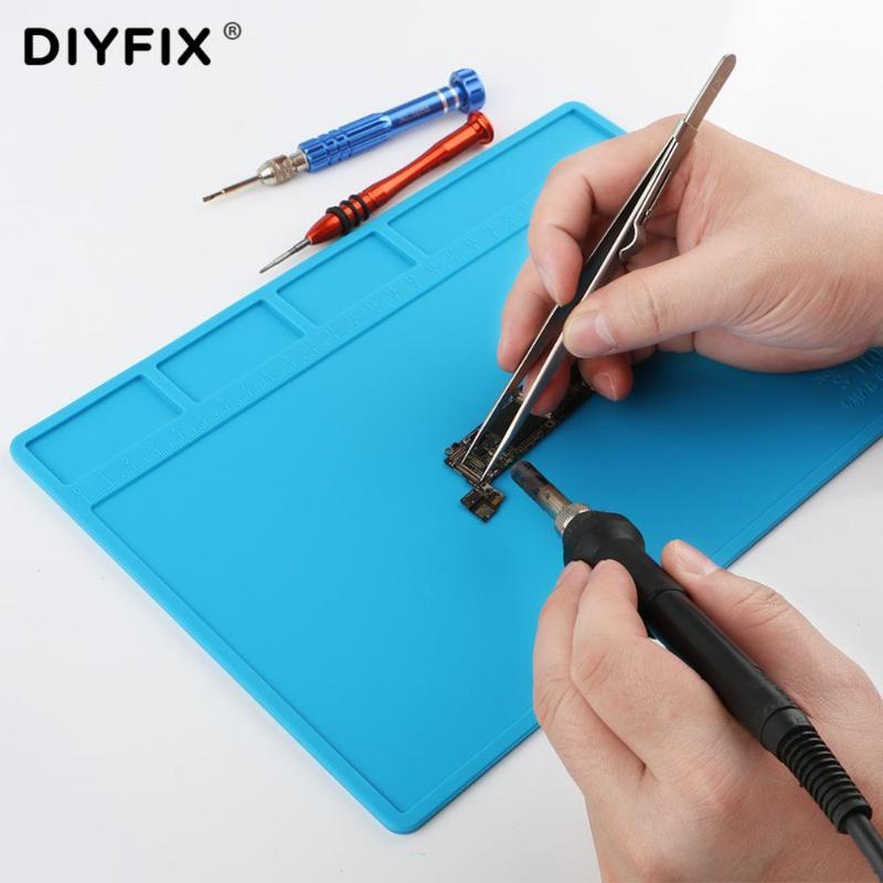 S-110 Mobile phone Computer Repair Workbench Heat Insulation Pad Anti-static Table Mat High Temperature And Anti-scald Mat Tool
S-110 Mobile phone Computer Repair Workbench Heat Insulation Pad Anti-static Table Mat High Temperature And Anti-scald Mat Tool