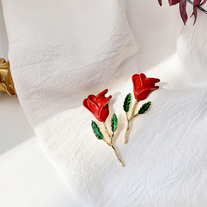 2020 Korean Autumn Winter New Design Chic Red Rose Earrings for Women Girls Gift Party Jewelry
2020 Korean Autumn Winter New Design Chic Red Rose Earrings for Women Girls Gift Party Jewelry