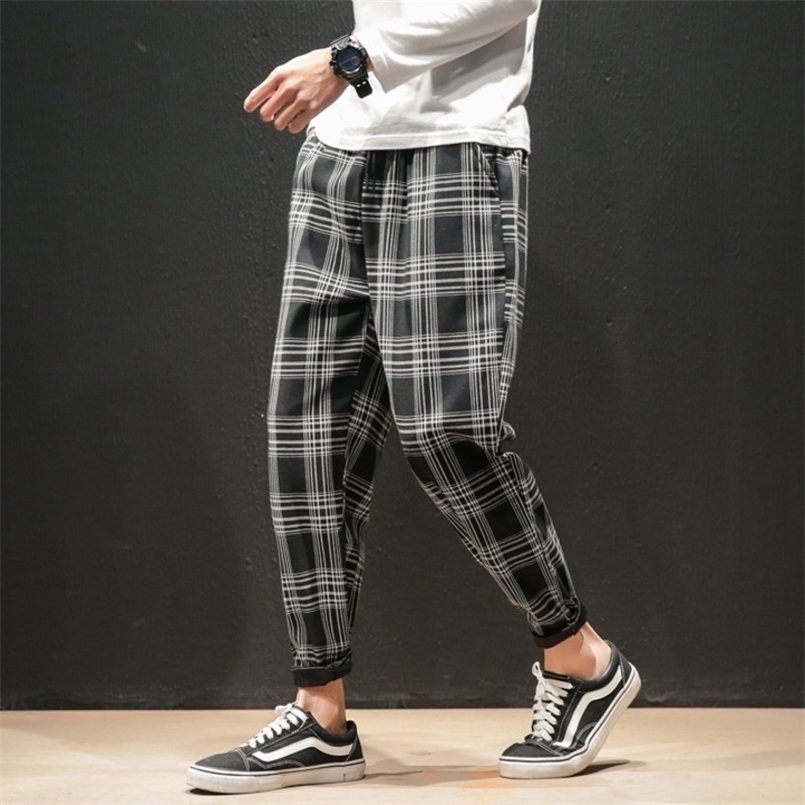 Drop Japanese Streerwear Men Plaid Pants Autumn Fashion Slim Man Casual Trousers Korean Male Harem Pants 220311, W4
Drop Japanese Streerwear Men Plaid Pants Autumn Fashion Slim Man Casual Trousers Korean Male Harem Pants 220311, W4
