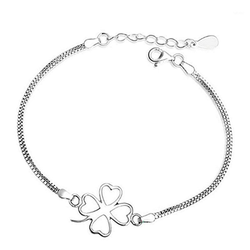925 silver high quality simple lucky four-leaf clover silver bracelet for women fashion jewelry factory wholesale1
925 silver high quality simple lucky four-leaf clover silver bracelet for women fashion jewelry factory wholesale1