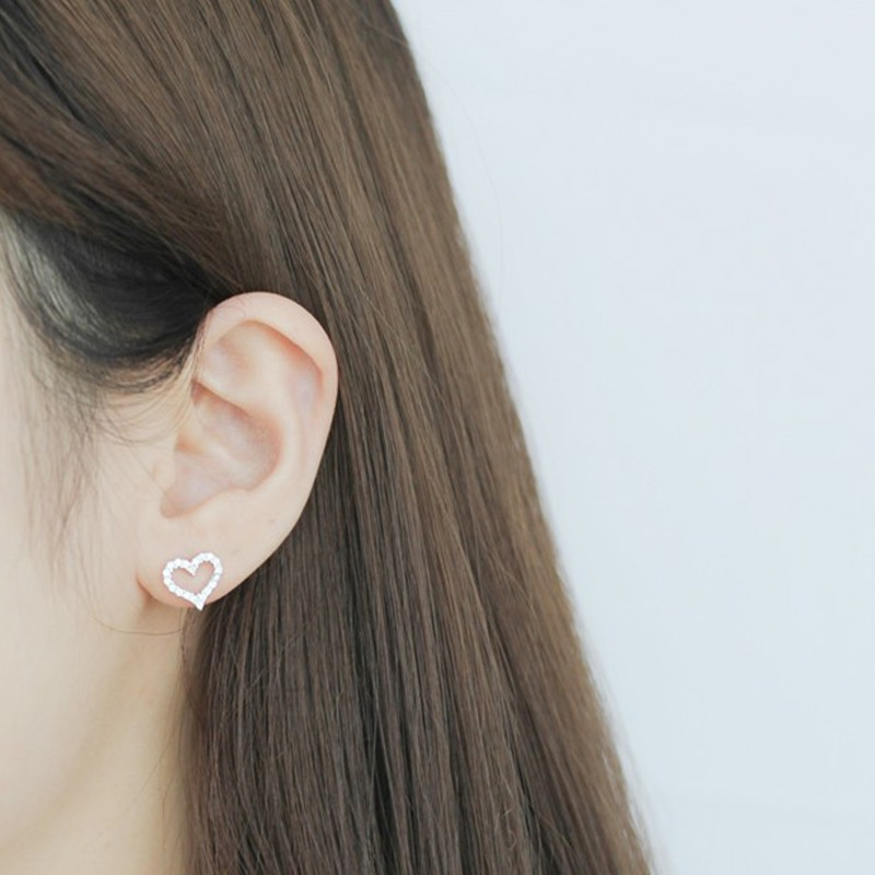 Februaryfrost Brand Fashion 925 Sterling Silver Heart Stud Earrings Minimalist Beads Hollow Heart Eaiings for Women Korean Jewelry Party Gif
Februaryfrost Brand Fashion 925 Sterling Silver Heart Stud Earrings Minimalist Beads Hollow Heart Eaiings for Women Korean Jewelry Party Gif