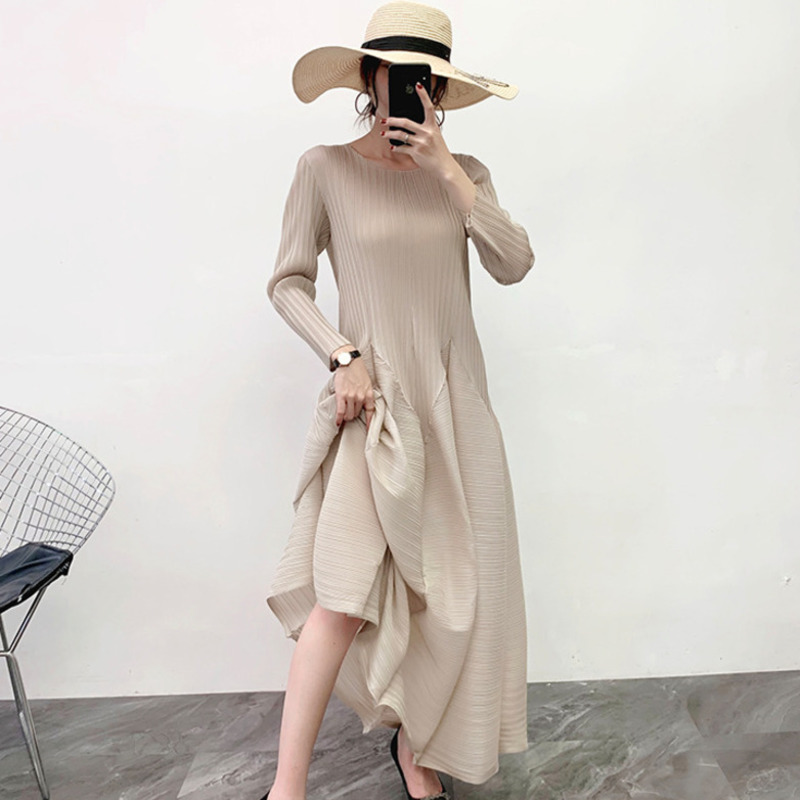 LANMREM New fashion floor length round collar full sleeves pleated loose elastic pleating long dress female party vestido 201126