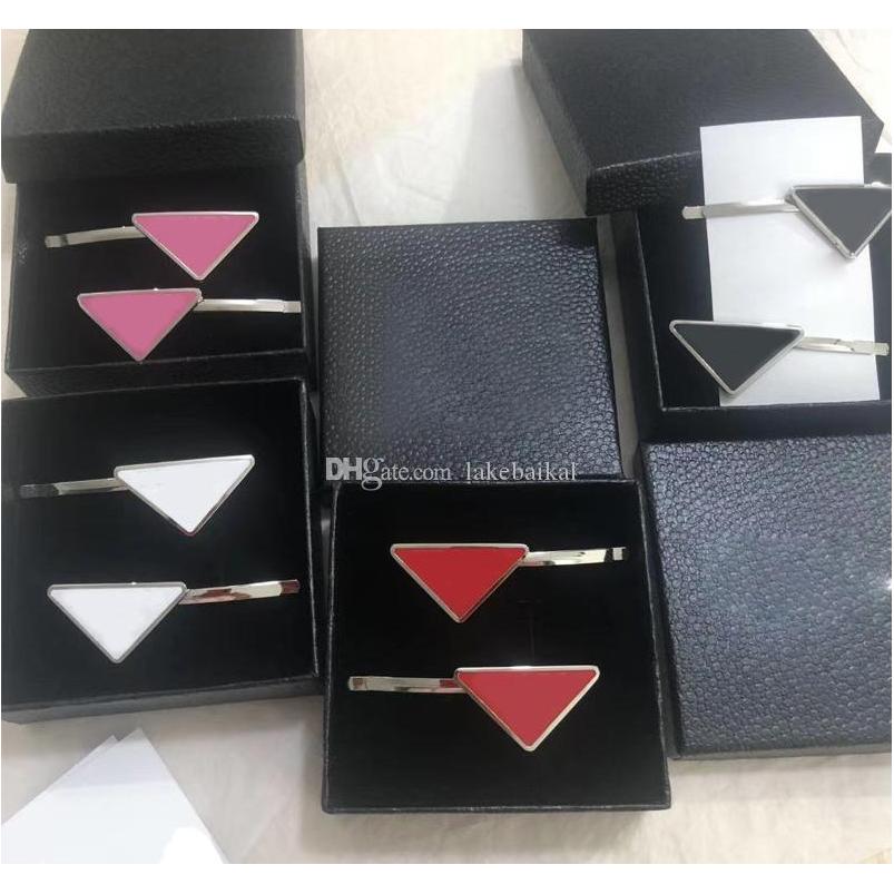 High Quality Newtriangle Letter Hair Clip Women Leather Letter Barrettes With Stamp Fashion Hair Acce sqclMx homes2007
High Quality Newtriangle Letter Hair Clip Women Leather Letter Barrettes With Stamp Fashion Hair Acce sqclMx homes2007