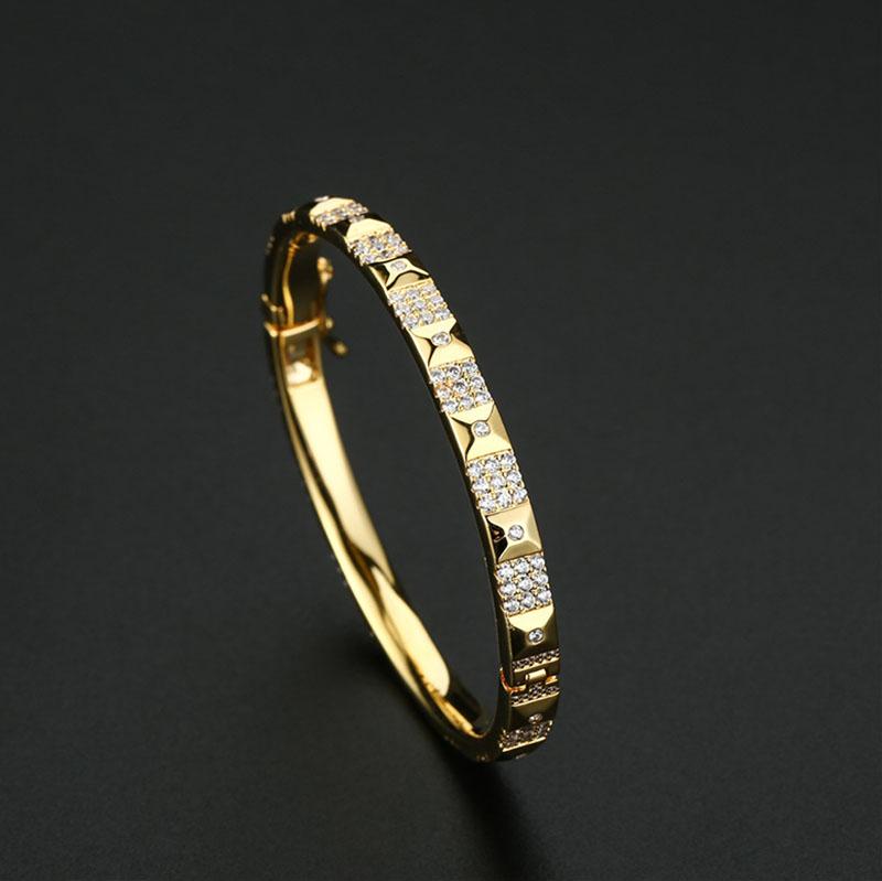 Funmode Shiny Cubic Zircon Pave Gold Color Black Gun Plated Bangle for Women Wedding Accessories pulseras mujer FB98 
Funmode Shiny Cubic Zircon Pave Gold Color Black Gun Plated Bangle for Women Wedding Accessories pulseras mujer FB98