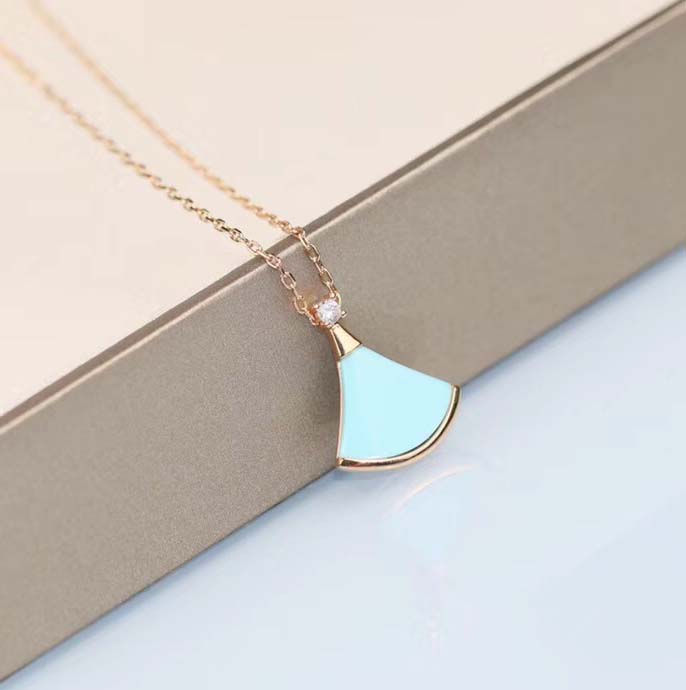 New arrival Luxurious quality fan shape pendant necklace bracelet earring with turquorise stone for women charm wedding jewelry gift free s
New arrival Luxurious quality fan shape pendant necklace bracelet earring with turquorise stone for women charm wedding jewelry gift free s