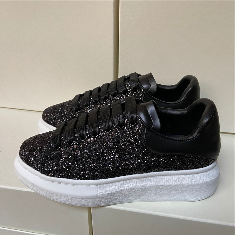 New the Sneakers Are Covered with Rough Black Sequins Golden Onions Which Very Shining Charming Alexanders Combine Cool, Lavender
New the Sneakers Are Covered with Rough Black Sequins Golden Onions Which Very Shining Charming Alexanders Combine Cool, Lavender