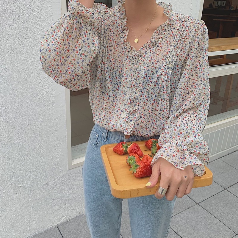 2021 New Spring and summer sweet floral temperament female shirt design sense lace with v fungus chiffon blouse looses top 3P51, Red
2021 New Spring and summer sweet floral temperament female shirt design sense lace with v fungus chiffon blouse looses top 3P51, Red