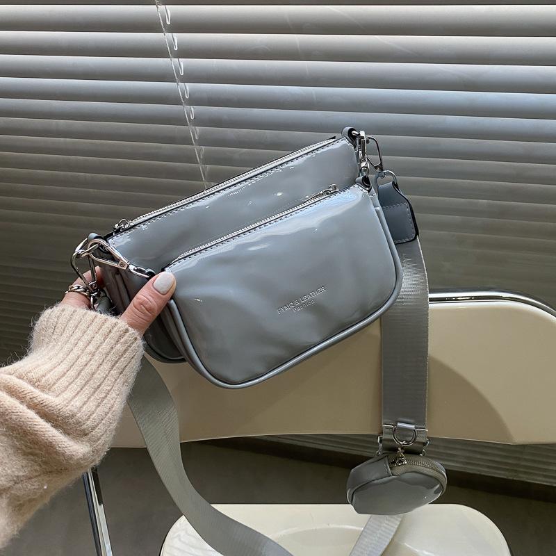 Messenger Handbags Fashion Patent Leather Women Shoulder Bags Flap New Pu Leather Casual Solid Crossbody Bags For Women Bolsas, Black
Messenger Handbags Fashion Patent Leather Women Shoulder Bags Flap New Pu Leather Casual Solid Crossbody Bags For Women Bolsas, Black