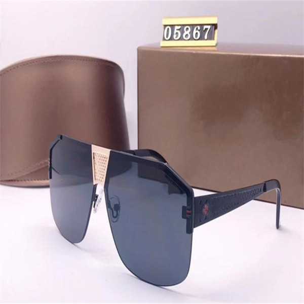 mens Sunglasses Summer Beach Goggle Sunglasses Beach Woman Oversize Glasses UV400 05867 5 Color Highly Quality with BOX
mens Sunglasses Summer Beach Goggle Sunglasses Beach Woman Oversize Glasses UV400 05867 5 Color Highly Quality with BOX