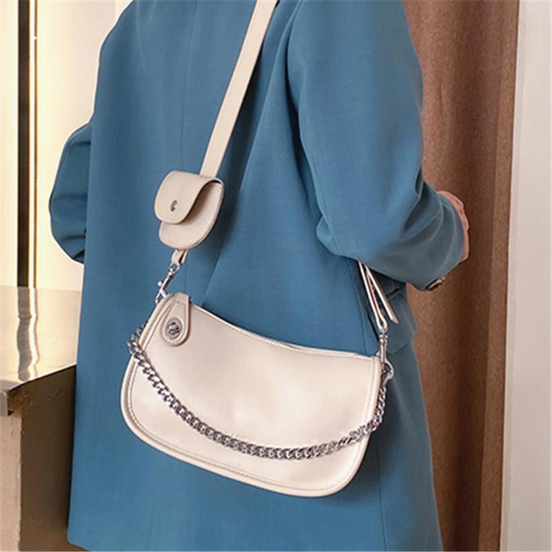 Female Soft PU Leather Pure color small Shoulder Bags Trendy Chain Handbags Women's Lightweight Simple Messenger Bag purse sac, Black
Female Soft PU Leather Pure color small Shoulder Bags Trendy Chain Handbags Women's Lightweight Simple Messenger Bag purse sac, Black