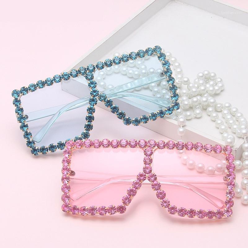 Sunglasses LONSY Fashion Diamond Women Design Oversized Square Shades Female Mirror Sun Glasses Oculos Lunette1
Sunglasses LONSY Fashion Diamond Women Design Oversized Square Shades Female Mirror Sun Glasses Oculos Lunette1