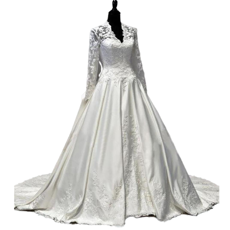 Gorgeous Kate Middleton A Line Wedding Dresses Long Train Bridal Gowns V-Neck Ivory Lace Appliques Peplum Bride Dress Pleats Plus Size Sping Autumn Ve