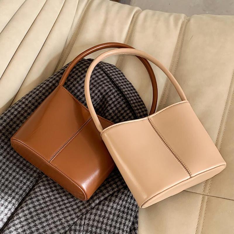 Retro Handbag 2021 Fashion New female Tote bag Quality PU Leather Women's Designer Handbag Armpit bag Phone Purs, Black
Retro Handbag 2021 Fashion New female Tote bag Quality PU Leather Women's Designer Handbag Armpit bag Phone Purs, Black