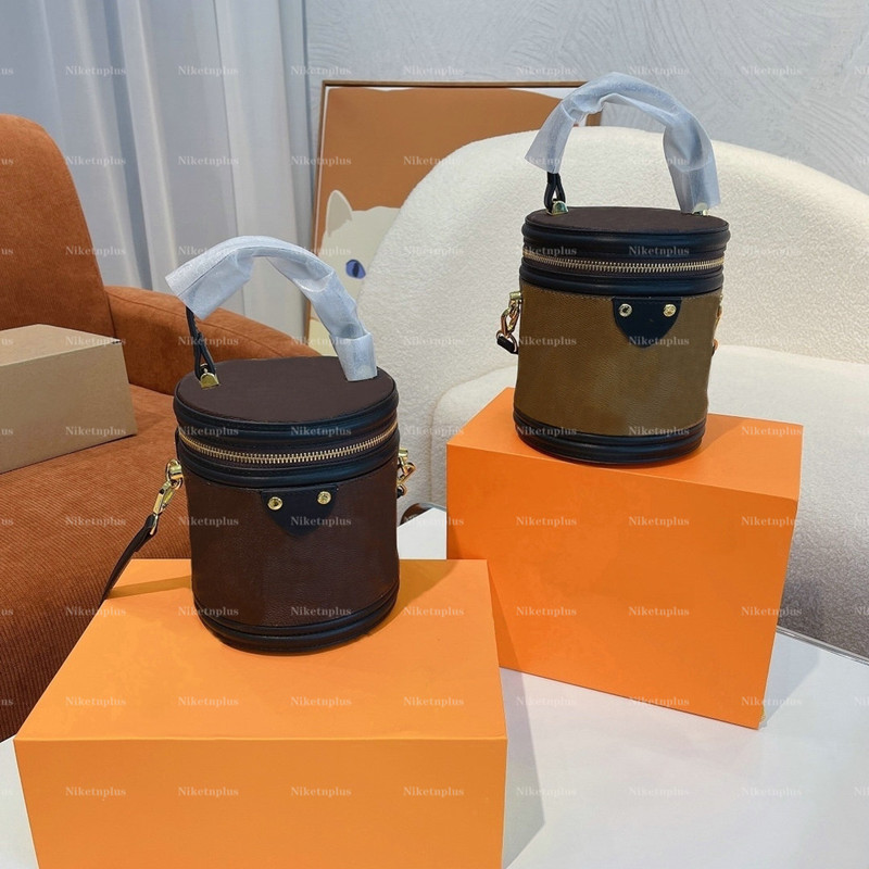 22ss Cylinder Package Women Bucket Shoulder Bag Monograms Handbags Purses Bags Fashion Cylindrical Interior Designer Handbag Cosmetic Case Crossbody Tote, #1
22ss Cylinder Package Women Bucket Shoulder Bag Monograms Handbags Purses Bags Fashion Cylindrical Interior Designer Handbag Cosmetic Case Crossbody Tote, #1