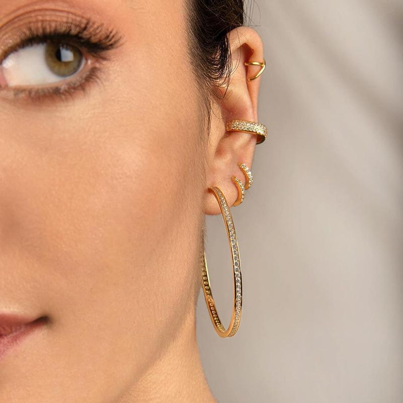 LUALA New Fashion Elegant Round Zircon High Quality 585 Gold Hoop Earrings for Women Statement Women Fashion Jewelry Wholesale
LUALA New Fashion Elegant Round Zircon High Quality 585 Gold Hoop Earrings for Women Statement Women Fashion Jewelry Wholesale