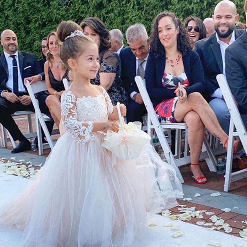 Classic Tulle Flower Girls Dresses With Bow Lace Appliques Long Sleeve For Wedding Birthday Party Toddler Kids First Holy Communion Dress