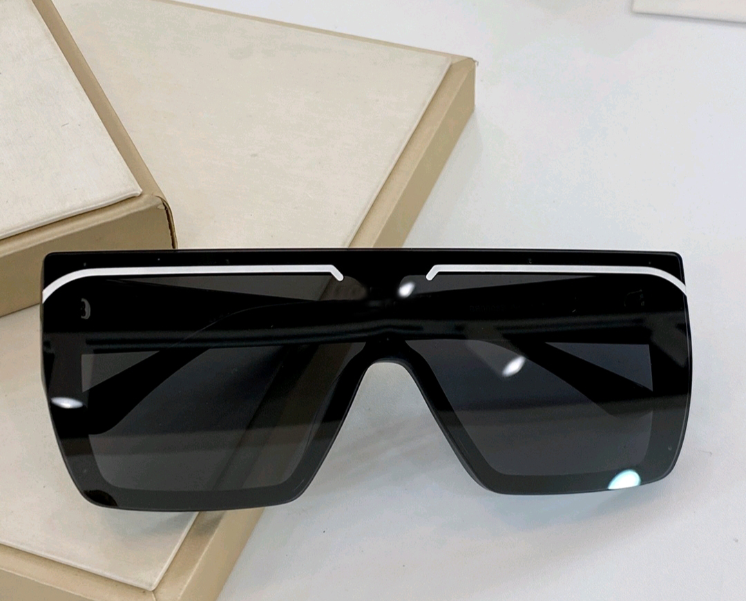 Cool Rectangle Sunglasses White Black Dark Grey Lens Men Sun Glasses Fashion Rimless Sunglasses UV Eyewear with Box
Cool Rectangle Sunglasses White Black Dark Grey Lens Men Sun Glasses Fashion Rimless Sunglasses UV Eyewear with Box
