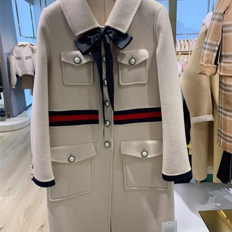 Handmade wool coat beige high-end double-sided cashmere coat women' middle long fragrance color matching bow retro woolen coat 201221, See chart
Handmade wool coat beige high-end double-sided cashmere coat women' middle long fragrance color matching bow retro woolen coat 201221, See chart