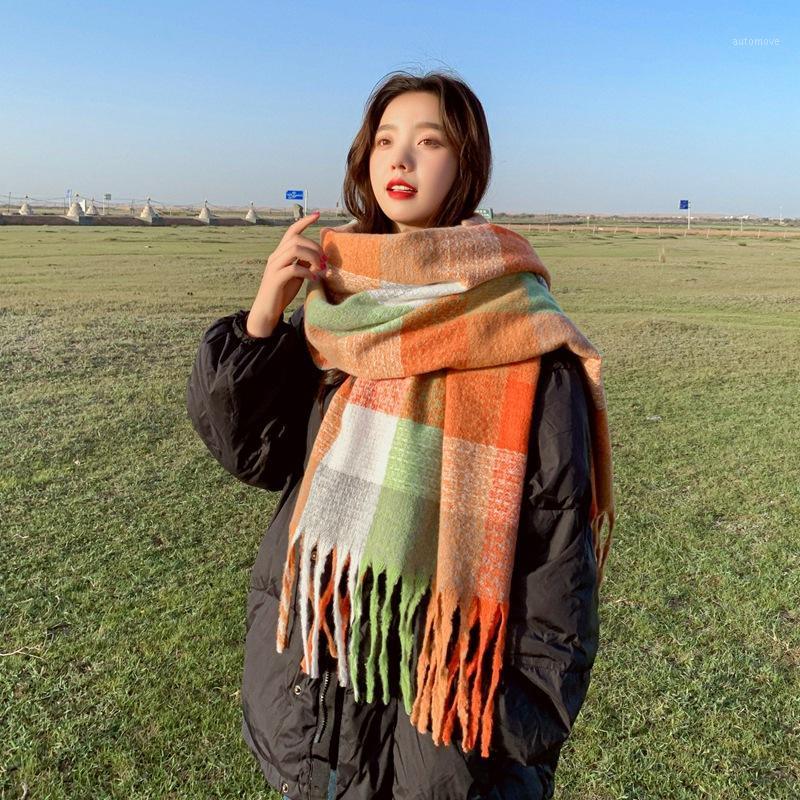 2020 new Korean version of sweet thorn hair women's scarf fashion warm color Plaid shawl autumn and winter student couple scarf1
2020 new Korean version of sweet thorn hair women's scarf fashion warm color Plaid shawl autumn and winter student couple scarf1