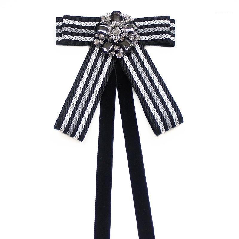 Ribbon Bowknot Brooch Crystal Bowtie Neck Ties Pins and Brooches Men's Fashion Collar Flower Gifts for Women Accessories1
Ribbon Bowknot Brooch Crystal Bowtie Neck Ties Pins and Brooches Men's Fashion Collar Flower Gifts for Women Accessories1