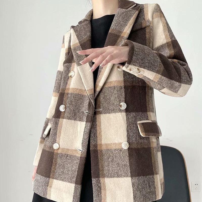 Autumn and winter women' jacket casual plaid double-breasted pocket decorative jacket, Brown
Autumn and winter women' jacket casual plaid double-breasted pocket decorative jacket, Brown