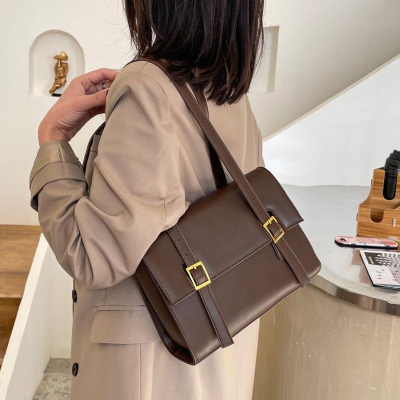 Fashion Women Shoulder Bags Designer Handbags Luxury PU Leather Flip Women's Handbag Luxury Solid Color Hand Bags Women 2021, White
Fashion Women Shoulder Bags Designer Handbags Luxury PU Leather Flip Women's Handbag Luxury Solid Color Hand Bags Women 2021, White