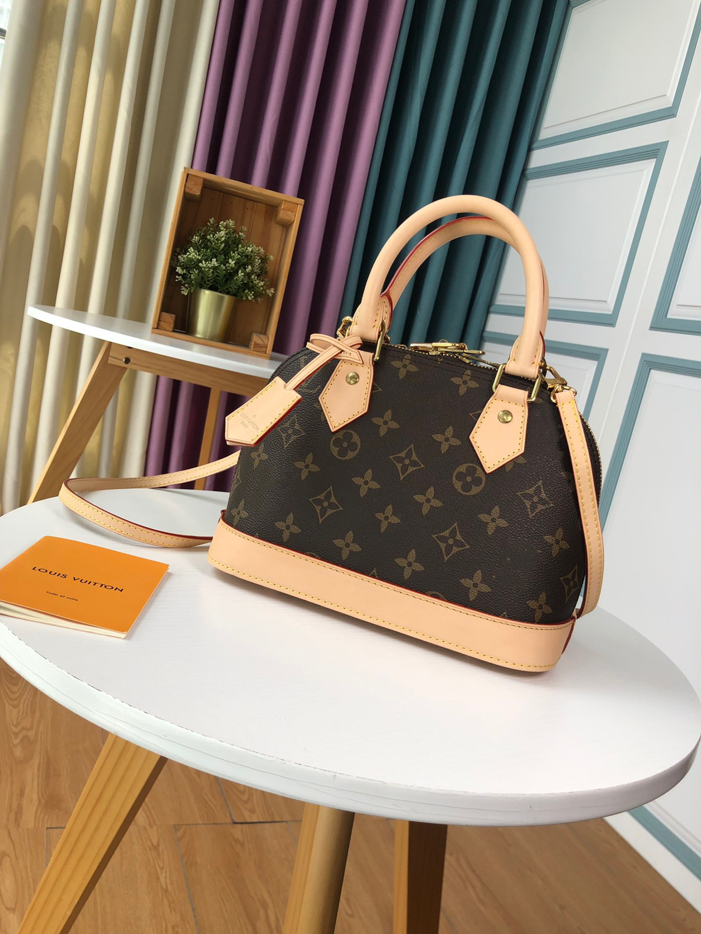 GG's Louis's Vutton's LVs YSLS M53152 ALMA BB Shell Clutch women Genuine leather designer Canvas messenger purse crossbody shoulder bag handbag bottom studs, 04
GG's Louis's Vutton's LVs YSLS M53152 ALMA BB Shell Clutch women Genuine leather designer Canvas messenger purse crossbody shoulder bag handbag bottom studs, 04