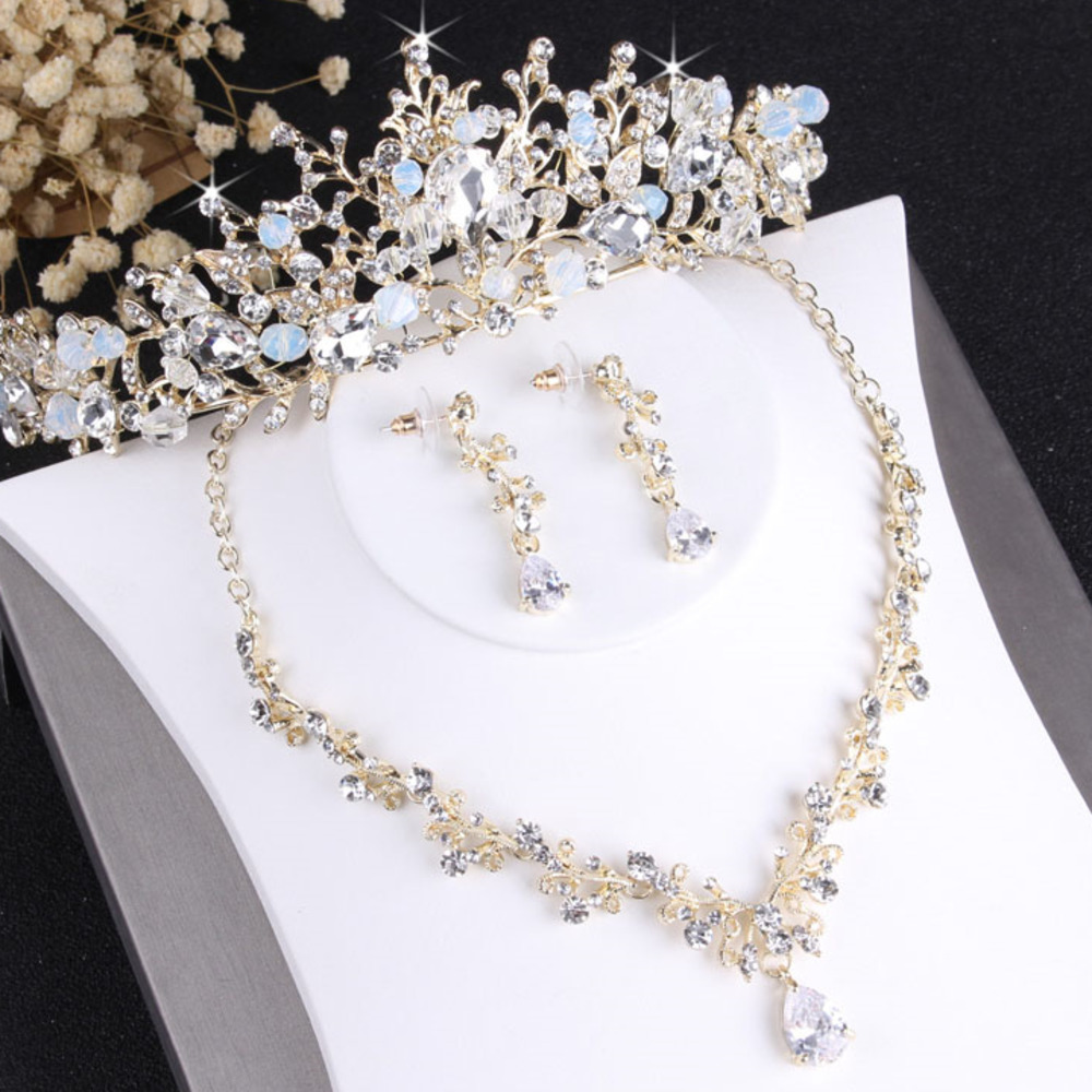 Baroque Noble Crystal Bridal Jewelry Sets Vintage Gold Fashion Wedding Jewelry Tiara Necklace Earrings for Bride Hair Ornaments LJ200904, Slivery;golden
Baroque Noble Crystal Bridal Jewelry Sets Vintage Gold Fashion Wedding Jewelry Tiara Necklace Earrings for Bride Hair Ornaments LJ200904, Slivery;golden