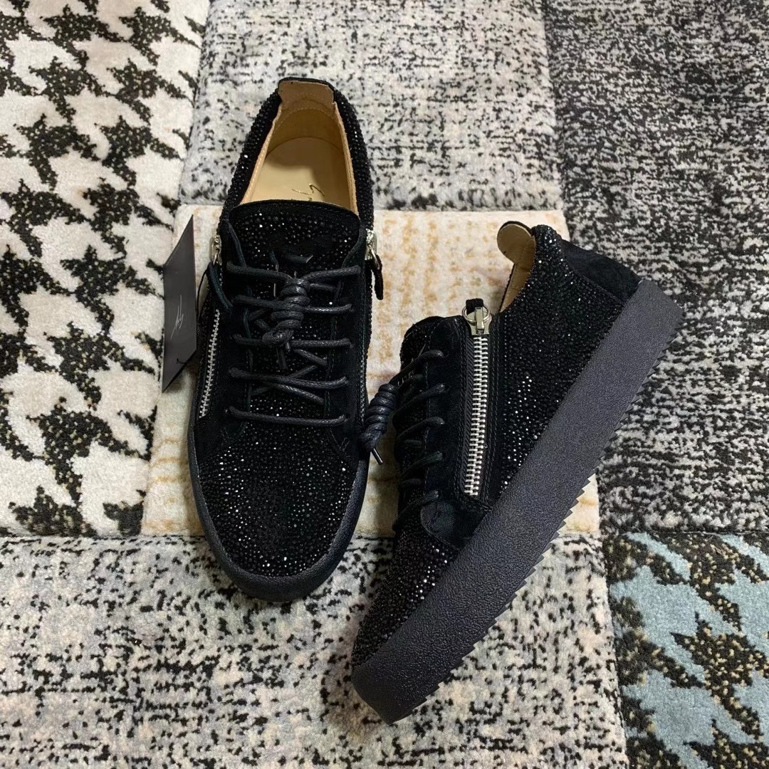 New For Men Party Designer Sneakers Lovers Genuine Leather Low Top Studded Spikes Casual Flats Red Bottom Luxury Shoes, As is shown in
New For Men Party Designer Sneakers Lovers Genuine Leather Low Top Studded Spikes Casual Flats Red Bottom Luxury Shoes, As is shown in